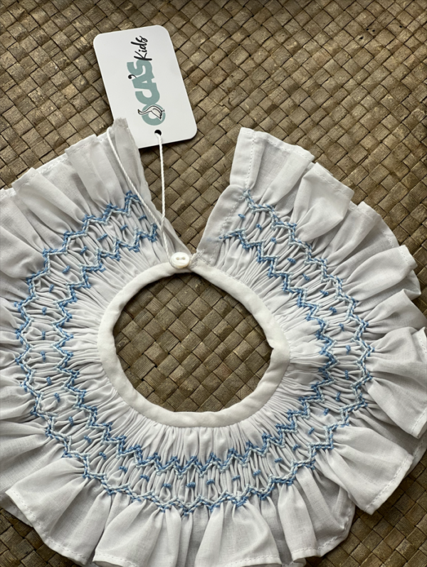 Cuello nido de abeja Azul y celeste
