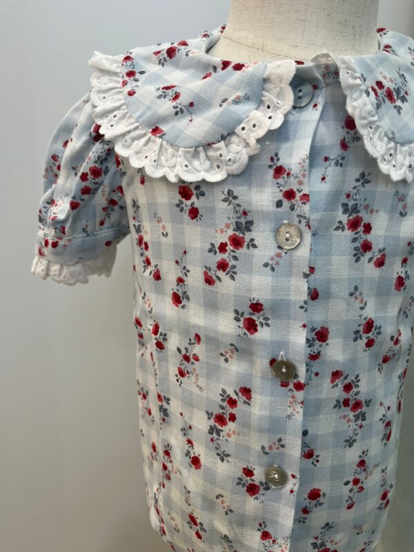Camisa celeste flores