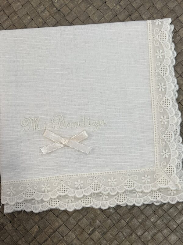 Pañuelo bautizo beige