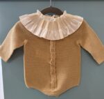 Pelele punto cuello engomado smock beige