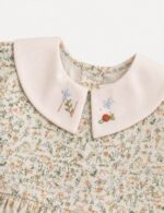 Vestido floral cuello bordado