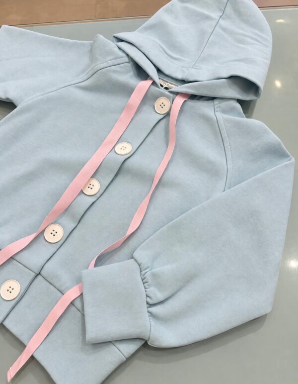 Sudadera azul bebé detalle rosa