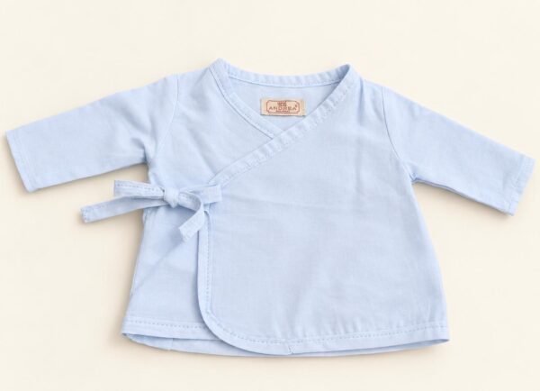 Blusa cruzada celeste