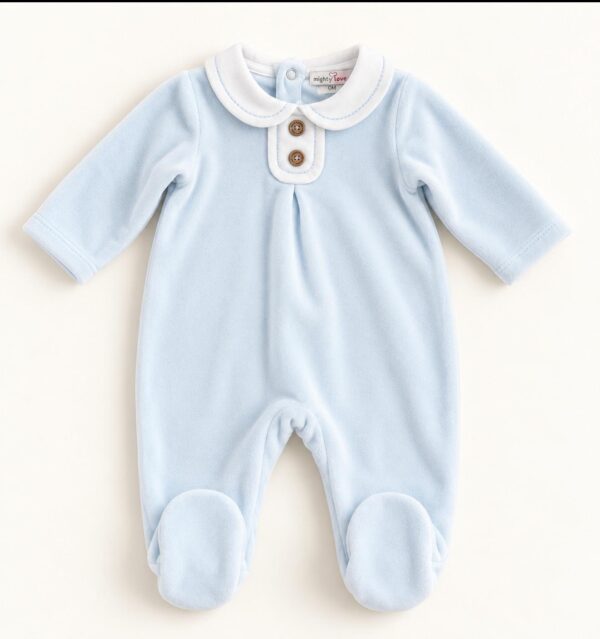 Pijama bebé azul cielo con cuello bebé