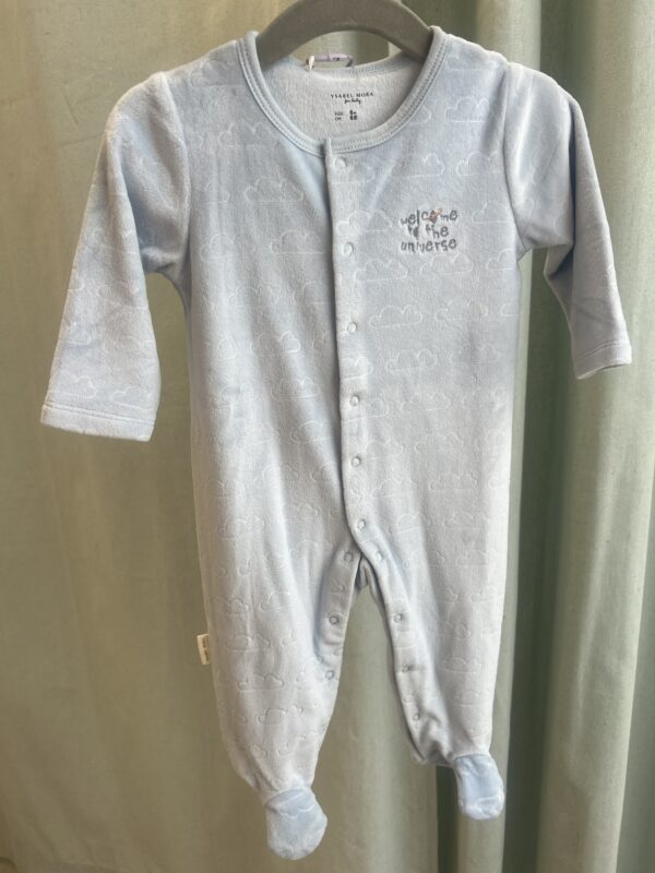 Pijama bebé celeste welcome